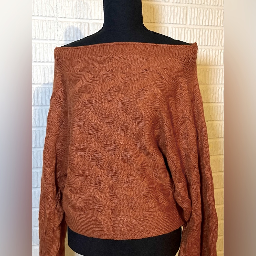 Off the shoulder sweater L